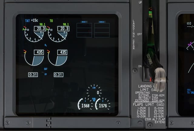FSC-B737NG-MIP-pro-2-high-res-lcd